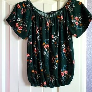 Pretty green floral top